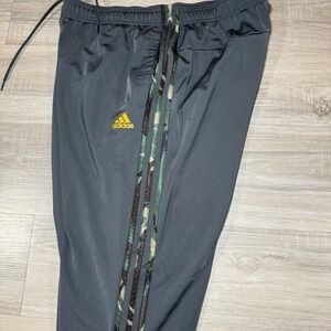 adidas Originals Track Pants XL Gray‎ Green Camo Stripes Pull On Jogger Athletic
